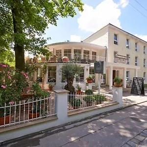 Prinz Myshkin Parkhotel Hotel