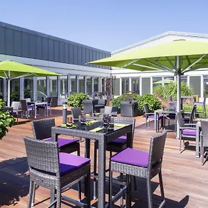 https://sheraton-dusseldorf-airport.dusseldorf-hotel.net